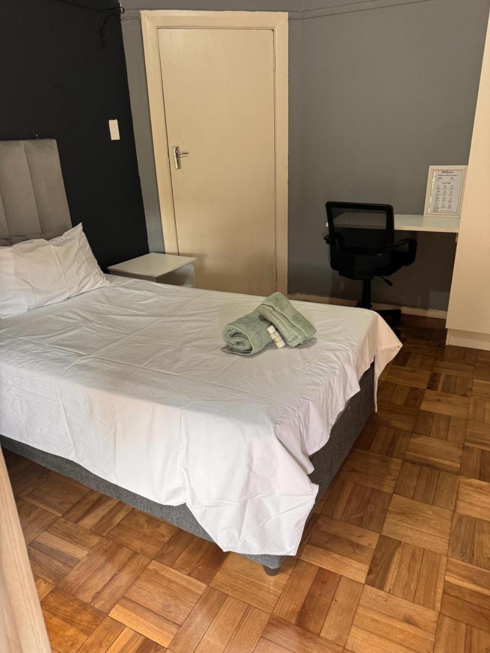 Accommodatie bij particulieren A House With A Separate Entrance And Kitchen *