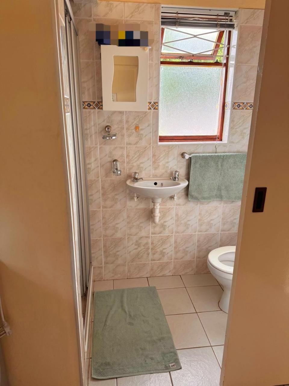 Accommodatie bij particulieren A House With A Separate Entrance And Kitchen